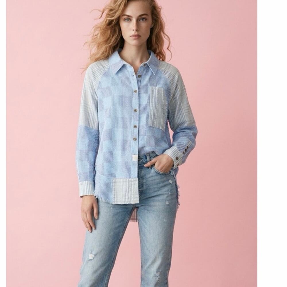 Oli and Hali blue striped seersucker patchwork button up tunic size medium